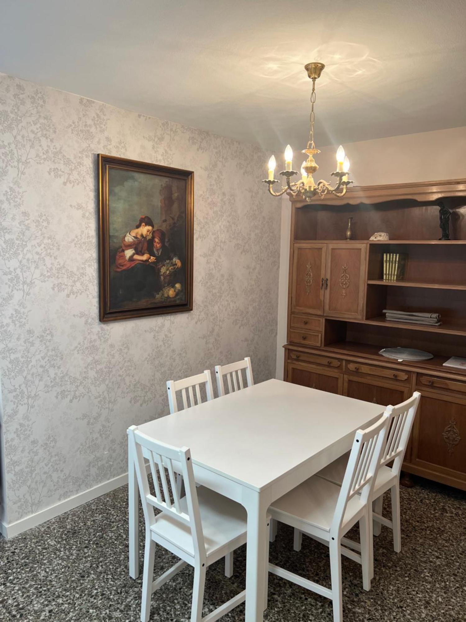 Centrally-Located, Spacious Flat At Historic Centre & Short Walk To Beach Alicante Eksteriør billede
